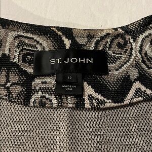 St. John Black and Cream Knit Top